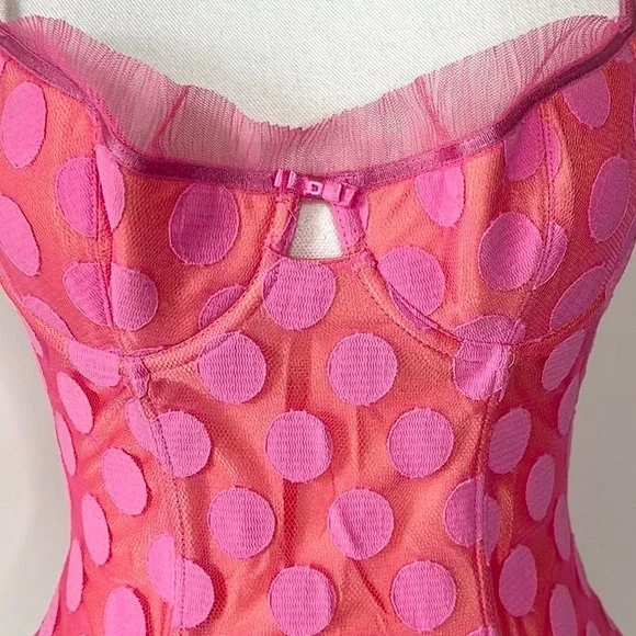 Victoria’s Secret Corset - Picture 5 of 9